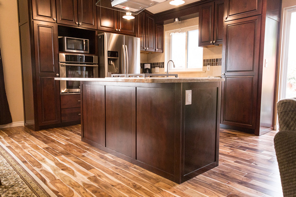 No Island in Kitchen Before Remodel